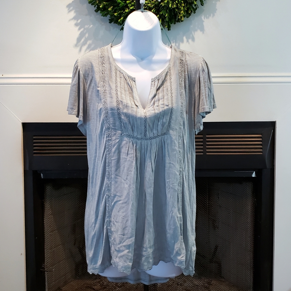 NWT Knox Rose Boho Vneck Top